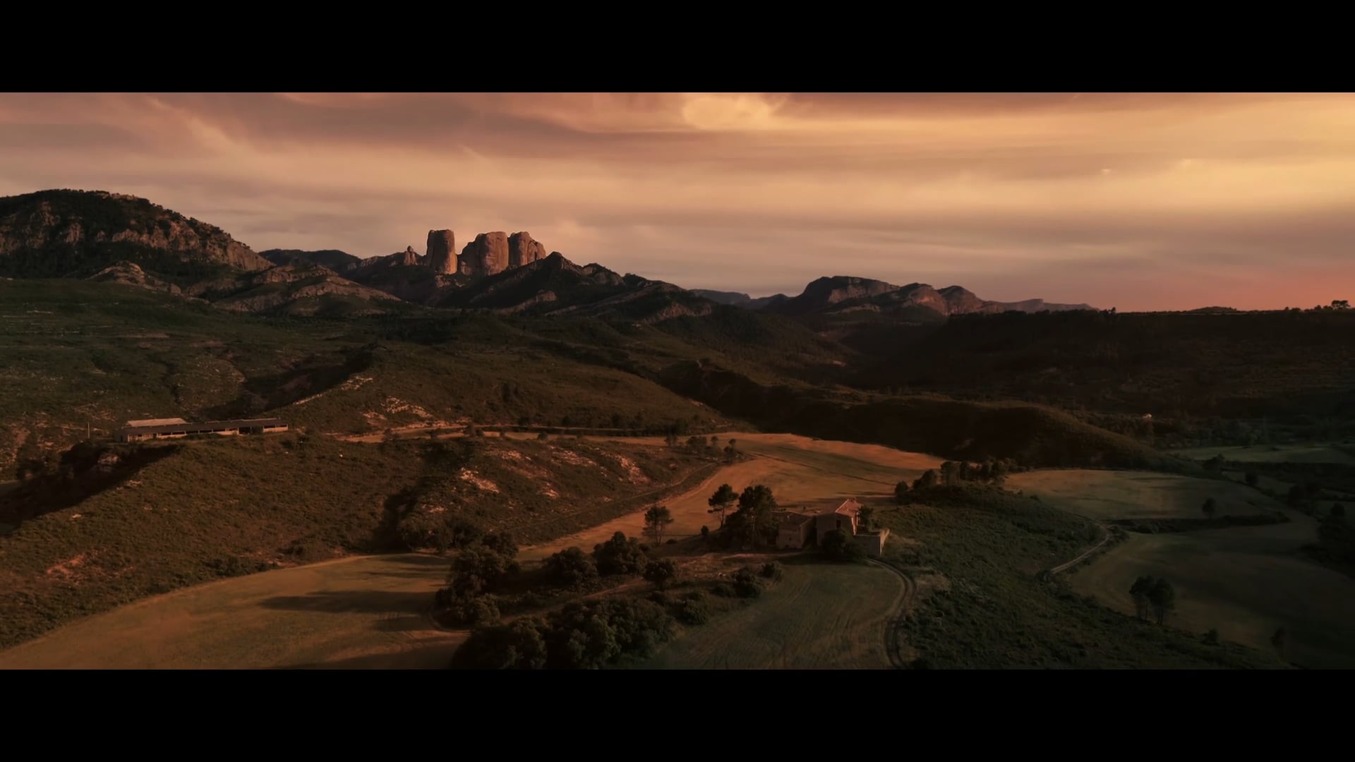 the Land of Smiles, Terres de l'Ebre