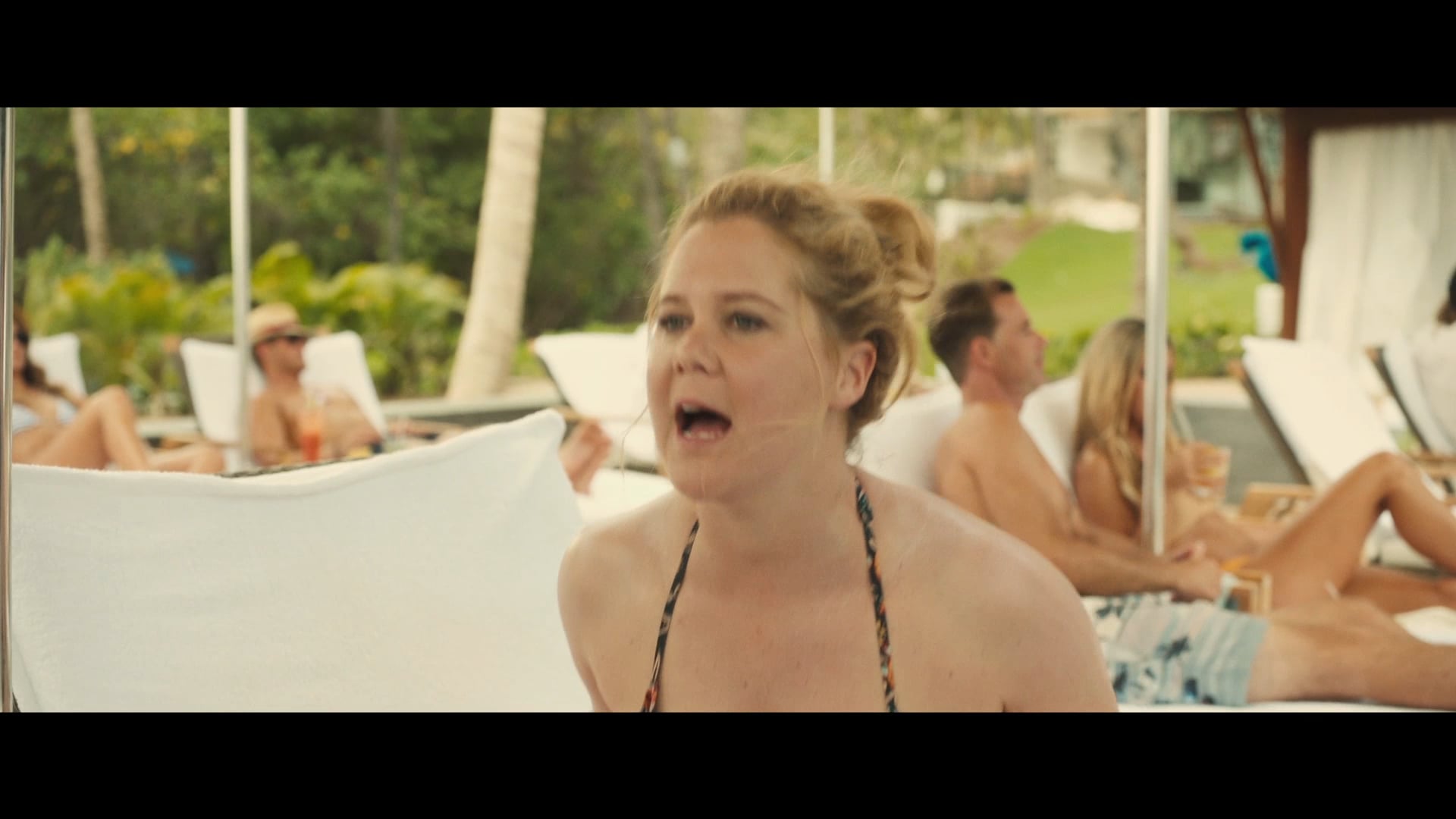 Snatched - TV:15 "Girls Poofy"