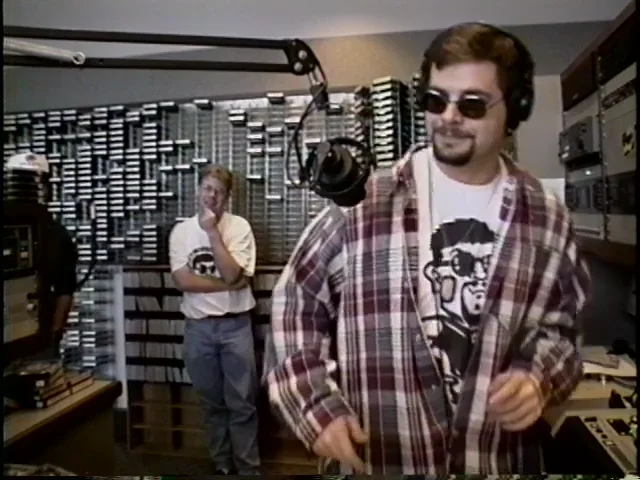 [Mancow 6/14/95: Andrew camera #4] - Media Burn Archive
