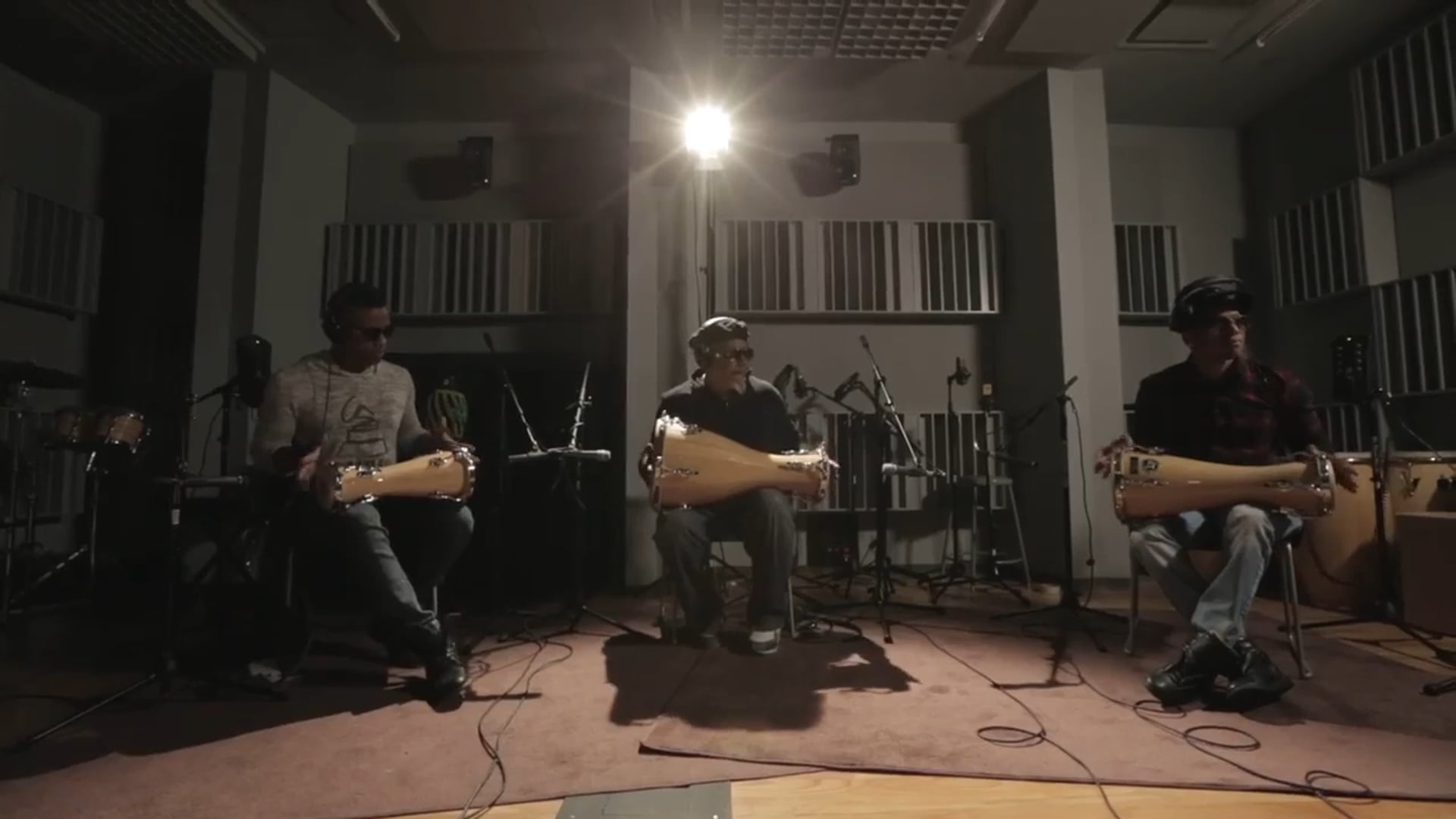 PALO! -  “Agua Pa' Los Santos”