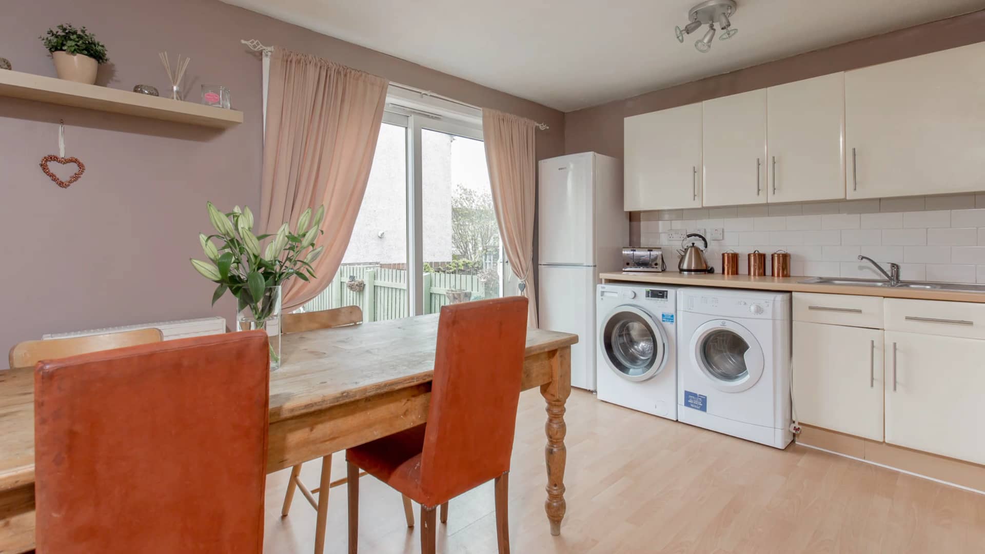 89 Provost Milne Grove on Vimeo