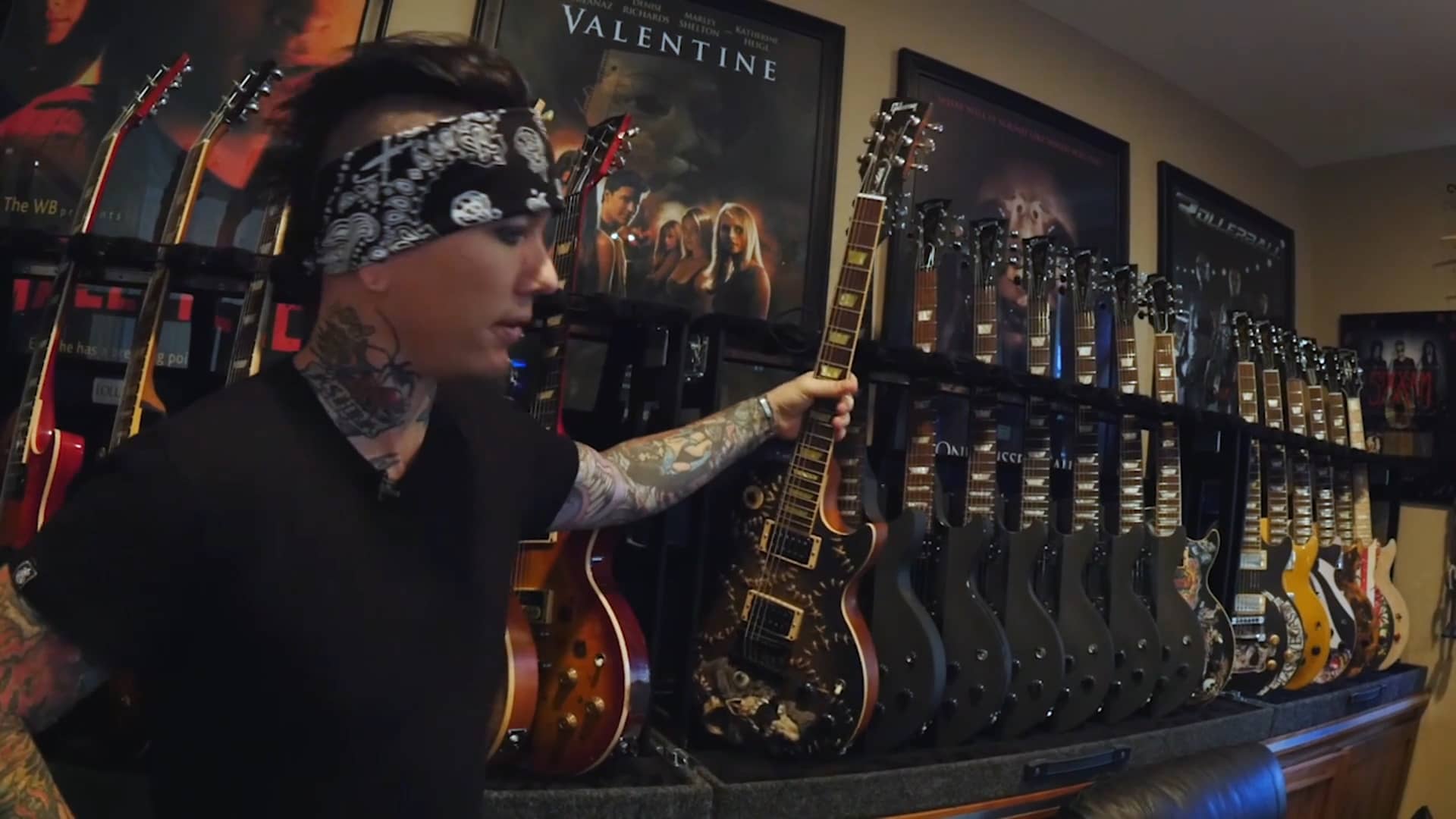 Home Tour of DJ Ashba on Vimeo