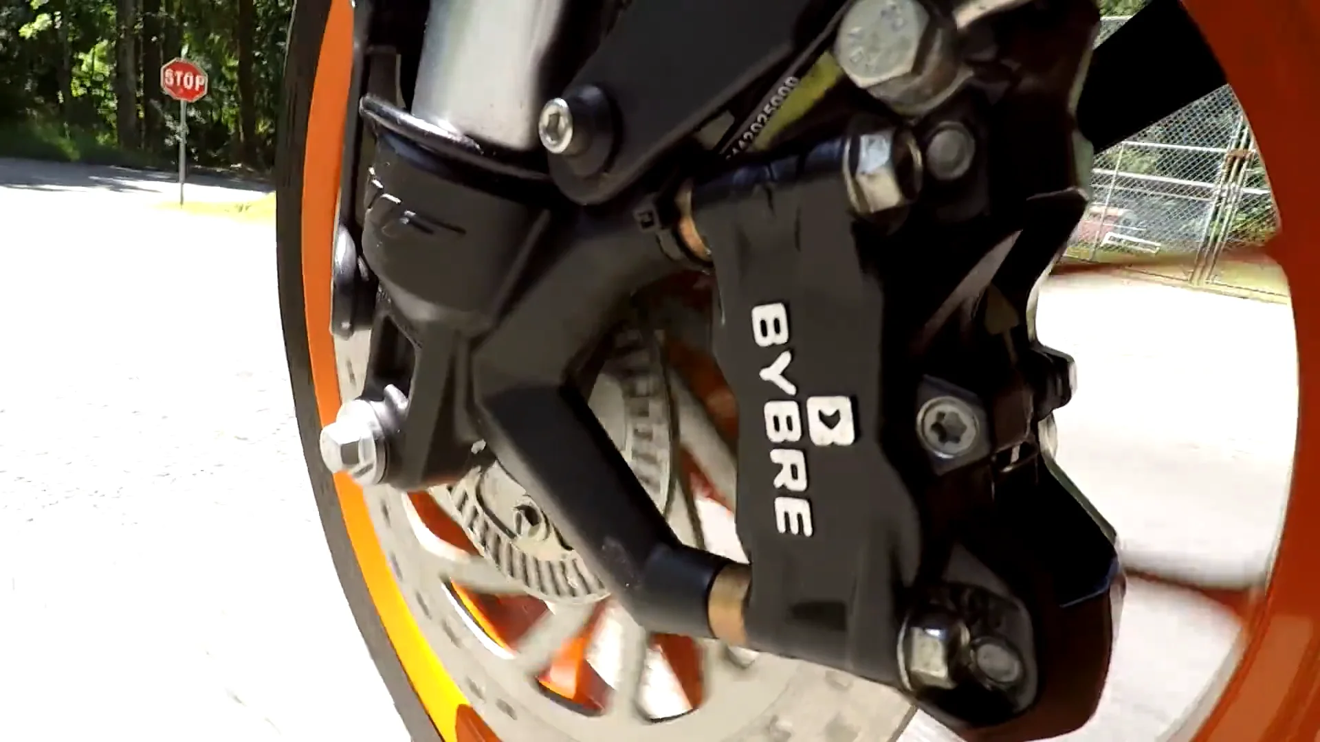 KTM RC390 front brake squeal fixed on Vimeo