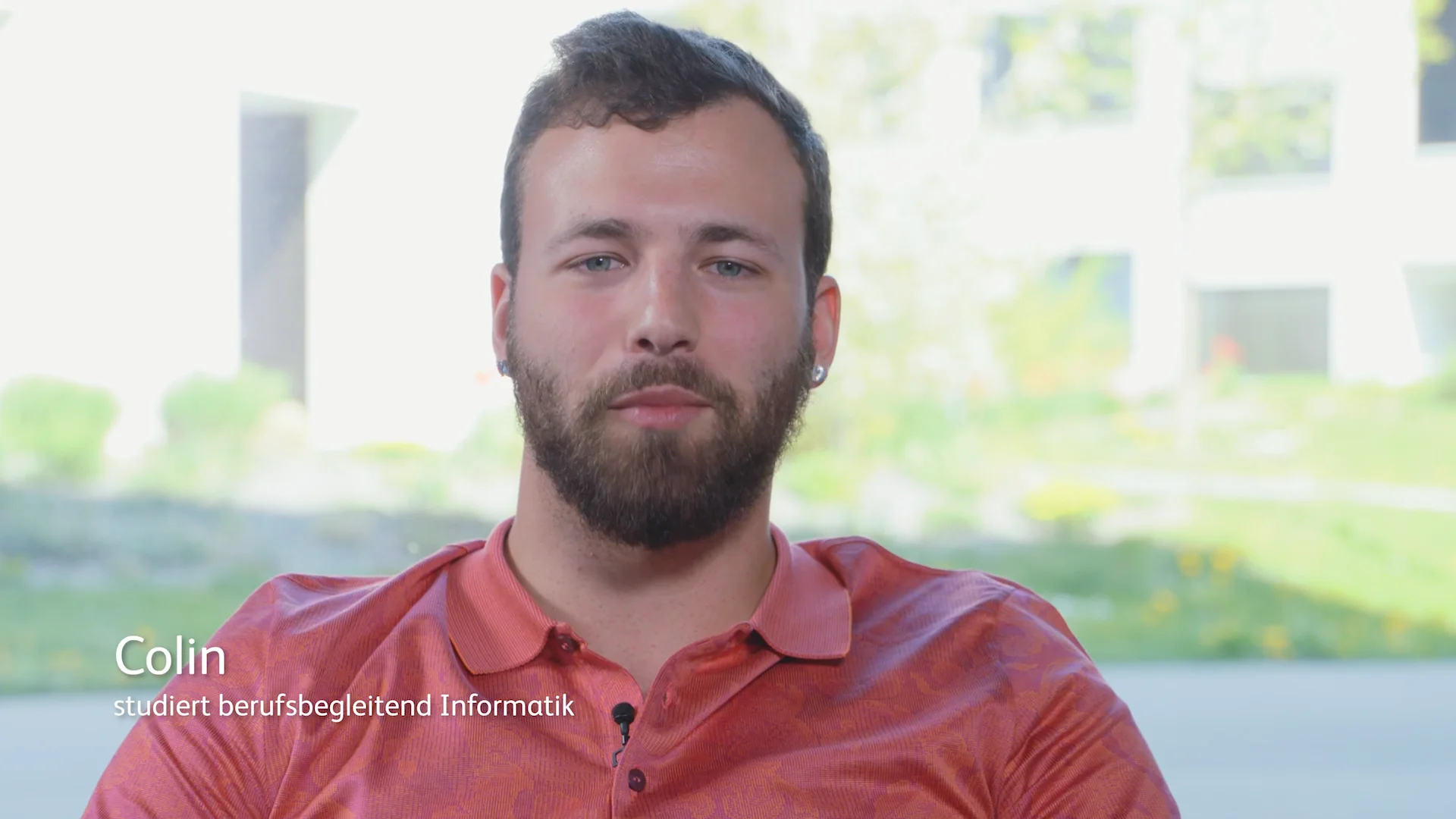 Testimonial HSLU Informatik Student Colin on Vimeo