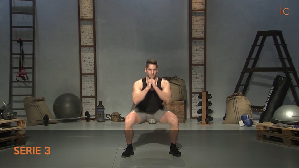 SENTADILLA CON SALTO FUERA - DENTRO