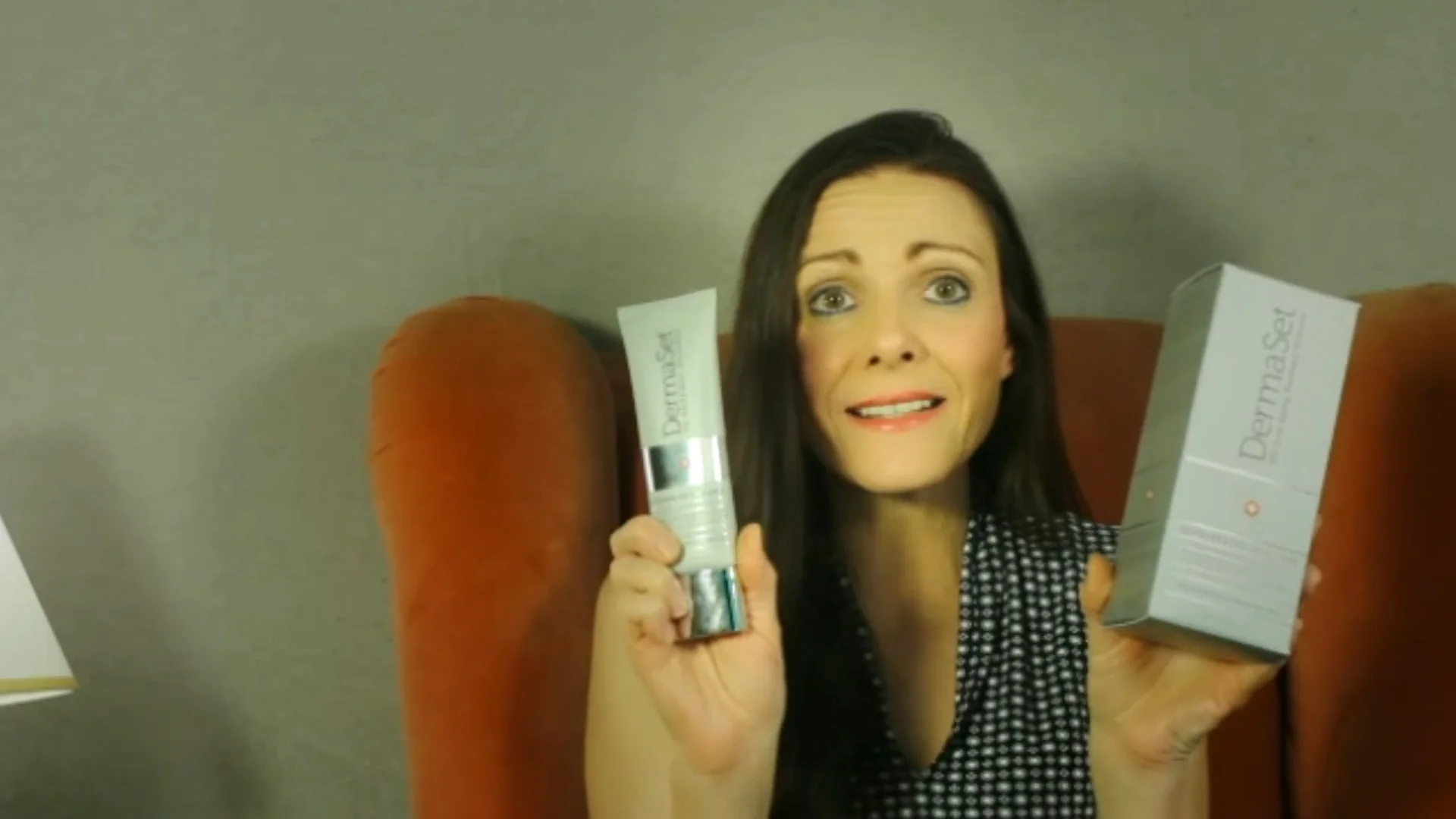 Lisa's review of DermaSet Anti-aging skin cream. on Vimeo