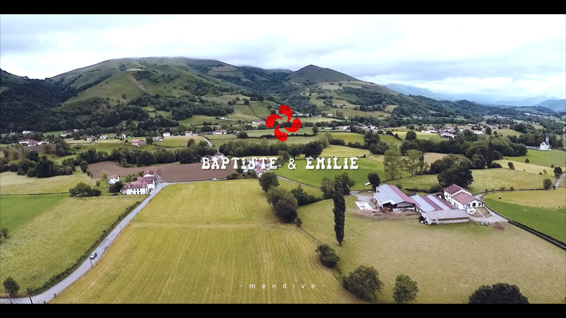 Emilie ❤ Baptiste   "Euskal lurretan ezkontzaren"