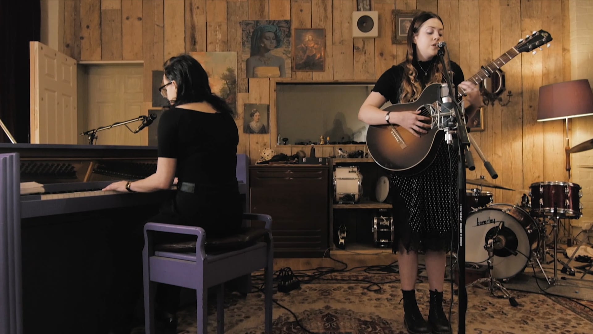 Lauran Hibberd - Come On Home (Live at Studio Humbug)