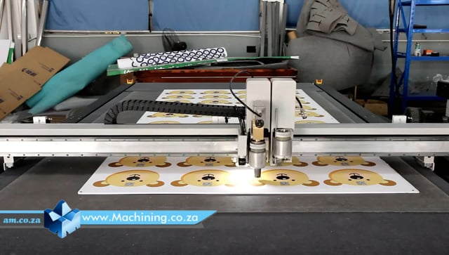 Machining Video: FlatCUT Flatbed Cutting Machine Contour Cutting Printed PVC Foam Board with Oscillating Blade