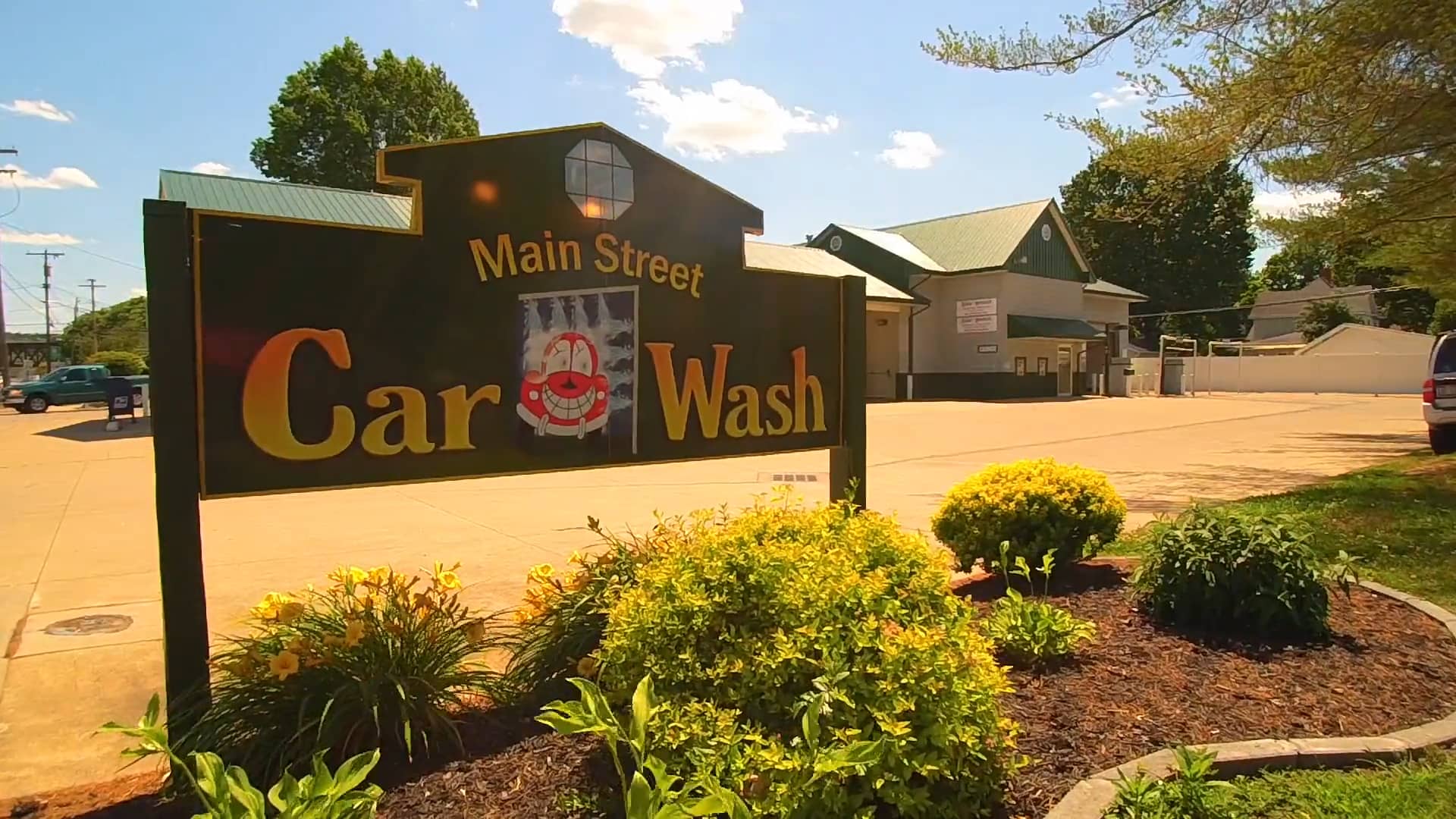MAIN STREET CAR WASH "Aerial" on Vimeo