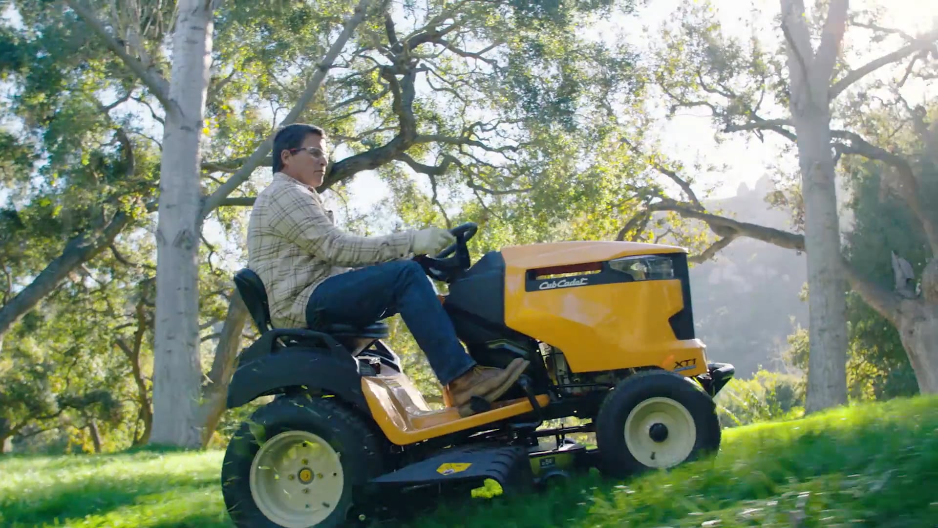 Cub Cadet XTI Differential Lock Control Product Video on Vimeo