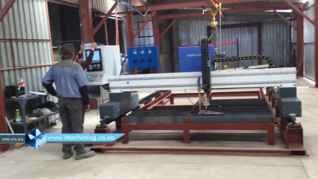 MetalWise Large CNC Plasma Cutting Machine with 125A Plasma Unit and Oxyfuel Cutting for Construction Company