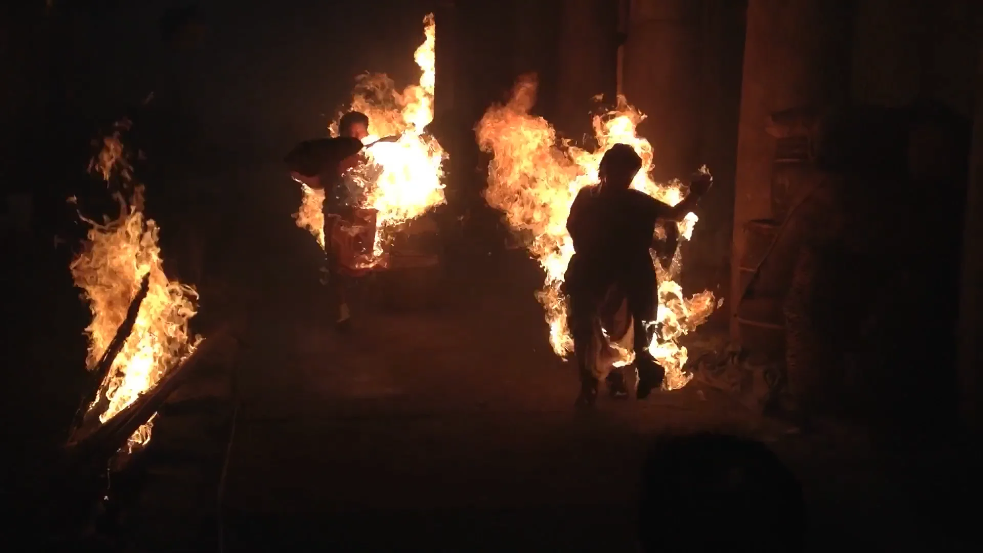 Body burn. Brine in Fire фильм. Stunt - body Burn Rehearsal - Jacqueline Alberto.