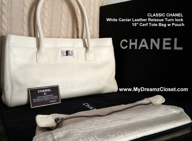 CLASSIC CHANEL White Caviar Leather Reissue Turn lock 15 Cerf