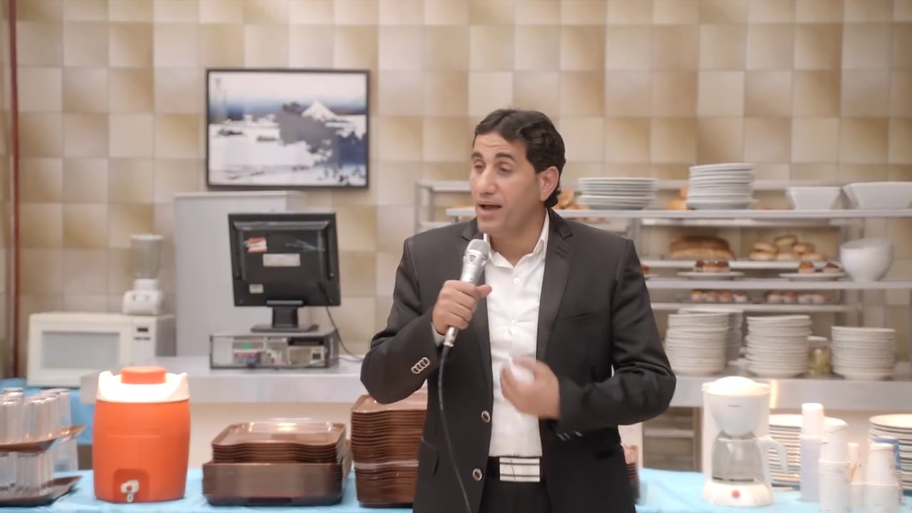 A scene from Mobinil Net Heads