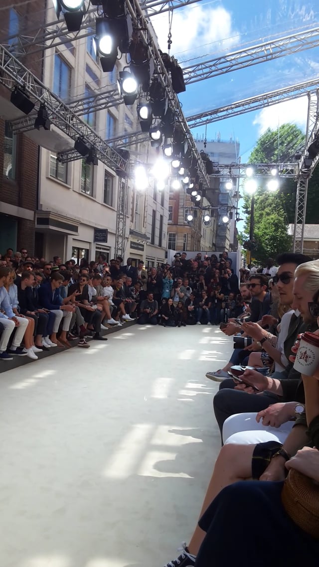 ST JAMES FASHION SHOW LONDON FASHION WEEK MENS