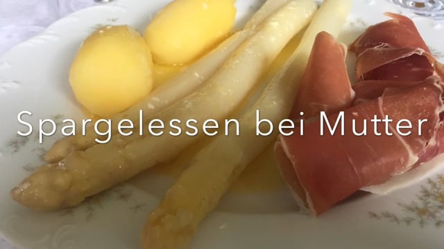 Spargel essen bei Mutter in Gedenken an meinen Papa