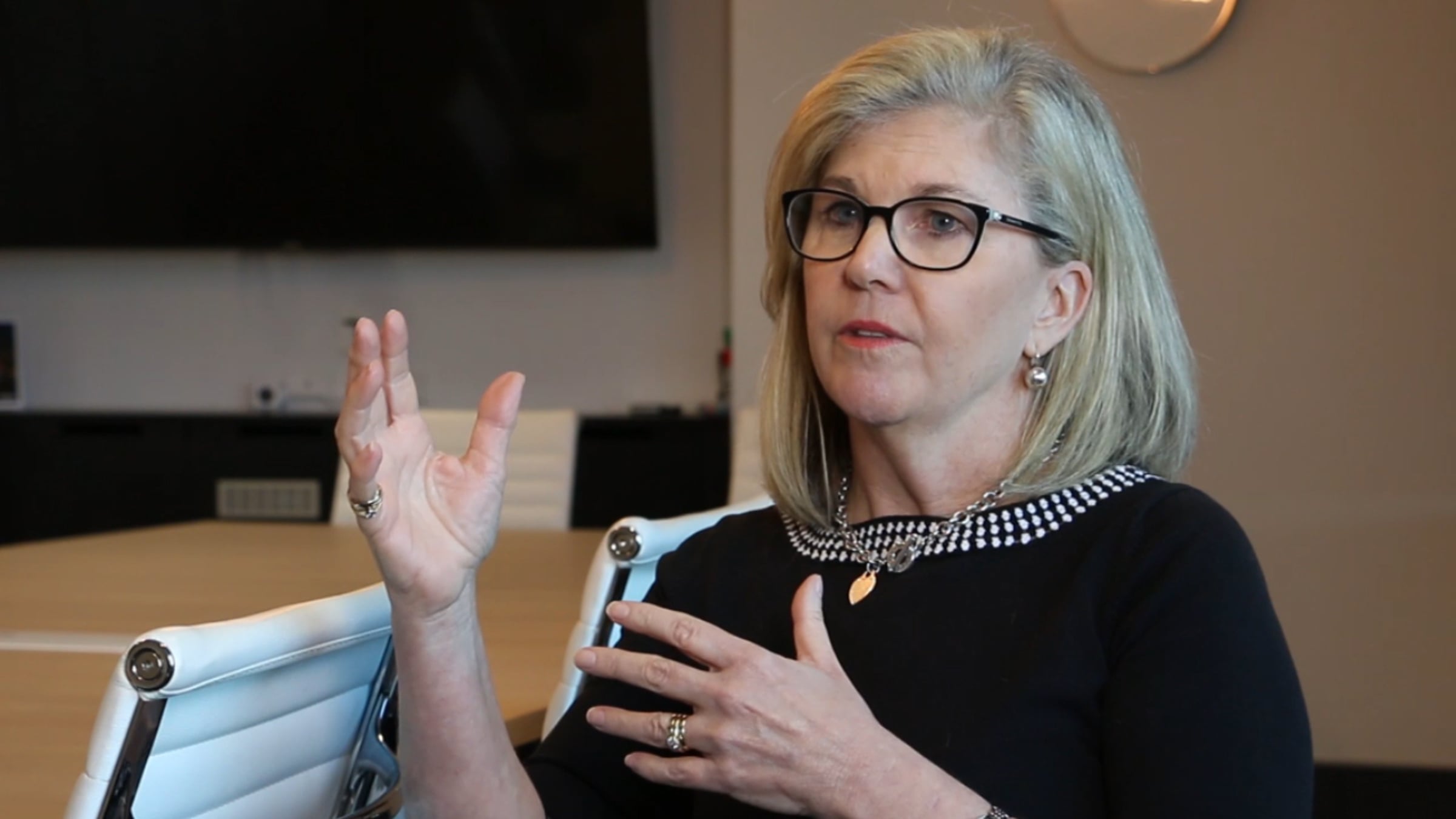 PR Industry Professionals: Helen Besly - Managing Director, Rowland