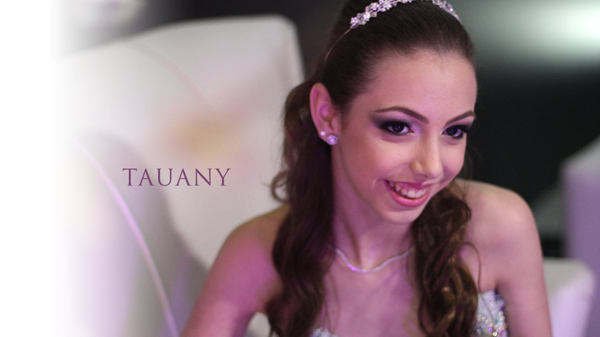 Tauany - 15 anos - Trailer