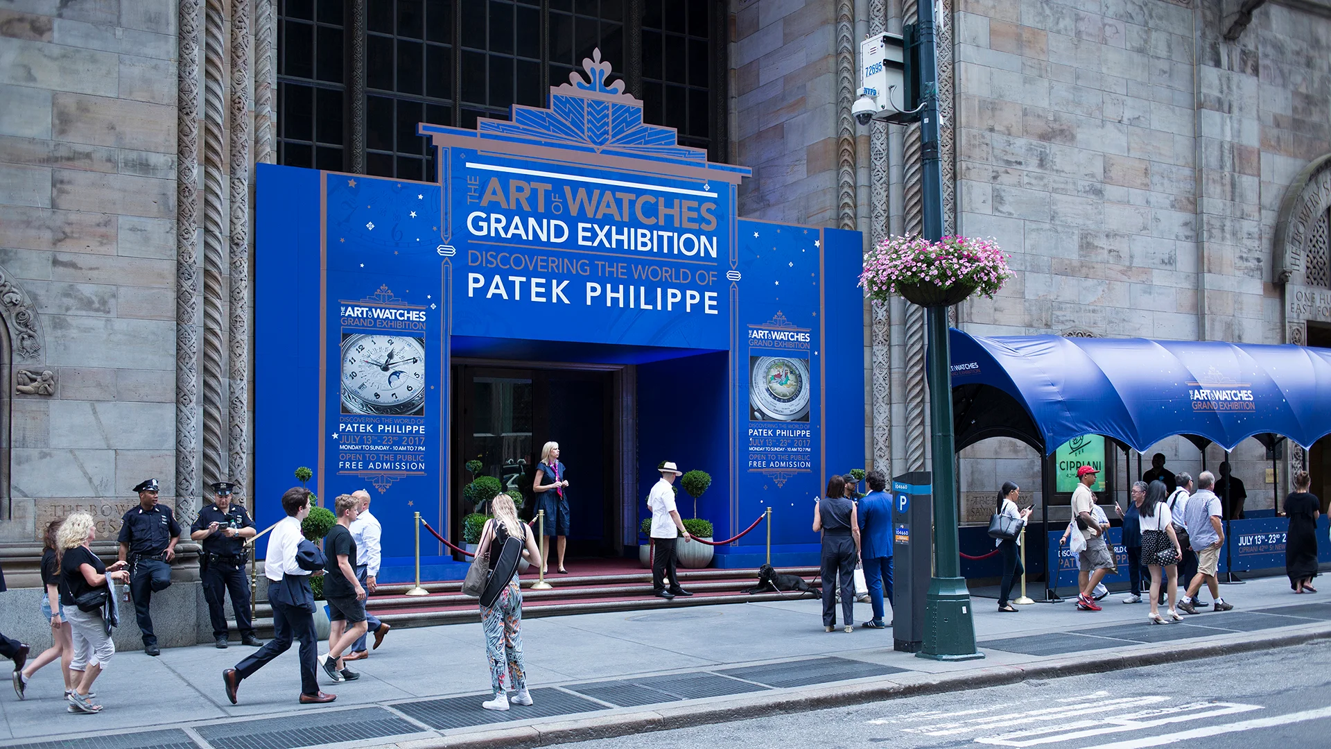 Patek exhibition shop