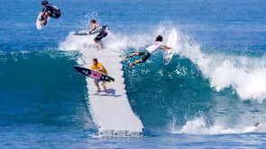Surfeando por el mar