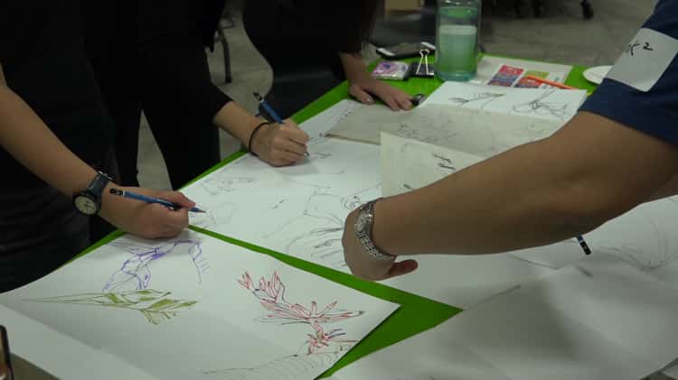 Collaborative drawing online