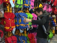 合身的浮力背心 (PFD)