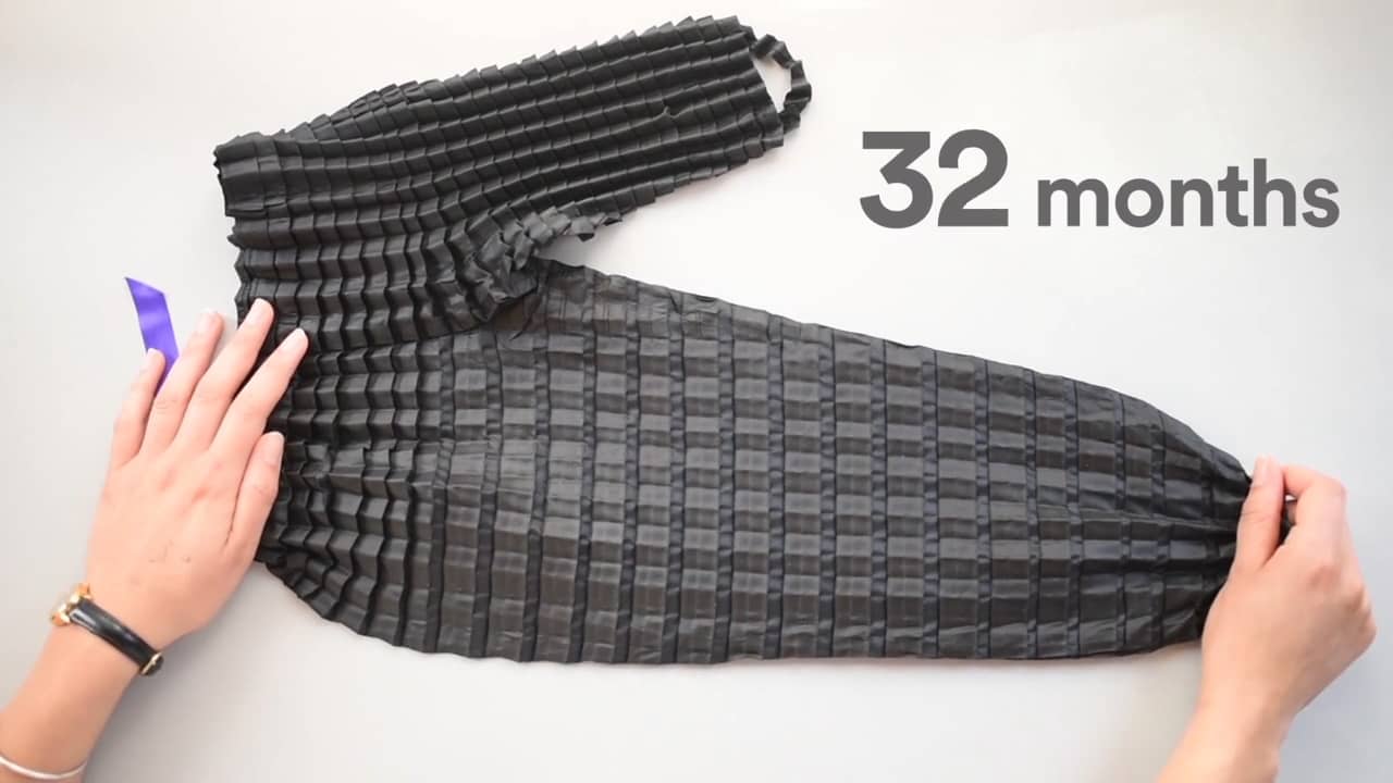 petit-pli-clothes-that-grow-with-your-child-on-vimeo