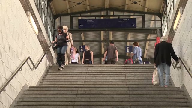 Wie fühlt sich das Alter an? – In einem Alterssimulationsanzug unterwegs