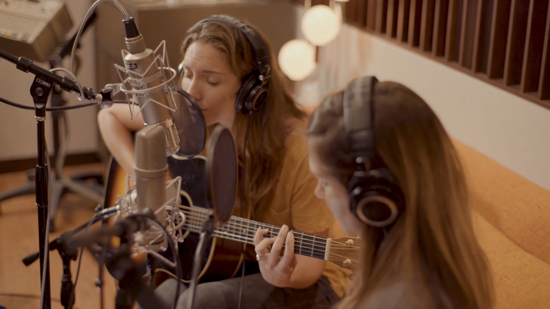 Promotional video thumbnail 3 for Rheanna Downey