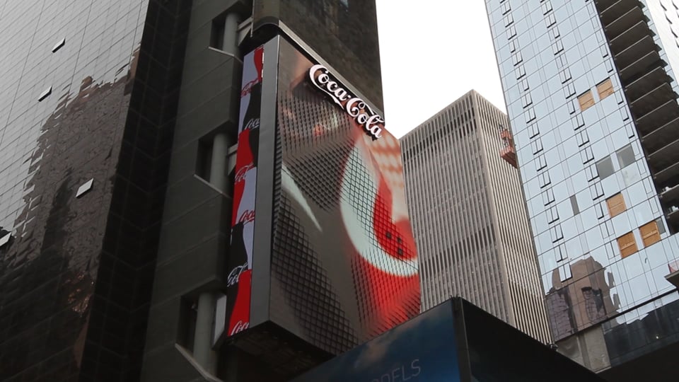 Signo de Coca Cola 3D en Times Square