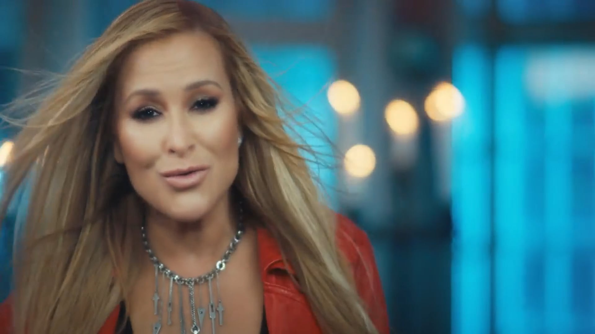 Anastacia - Caught In The Middle