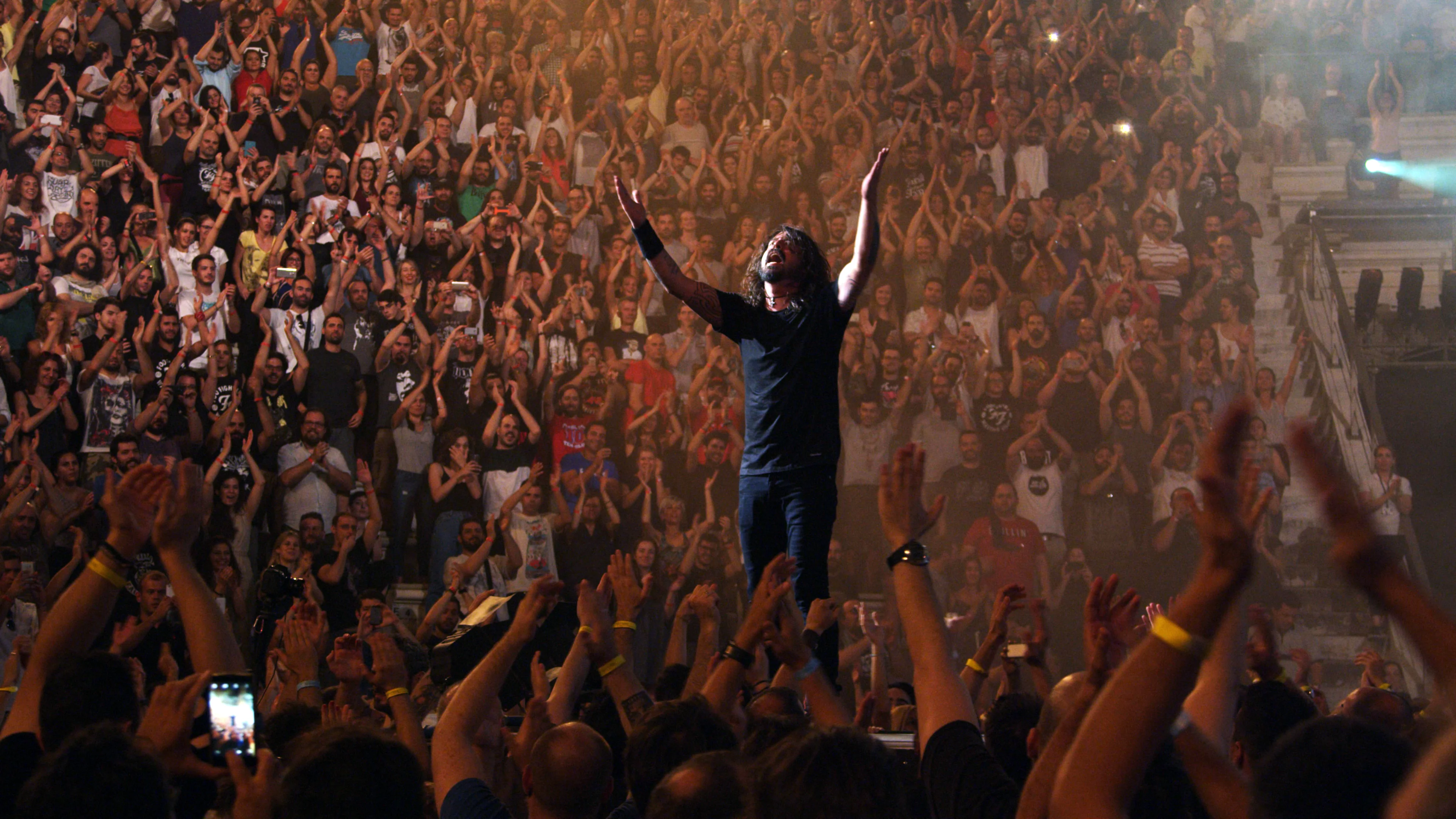 Смх концерт. Foo Fighters Live Concert. Unki концерт. Картинки на рабочий стол концерт. Концерт Bakr.