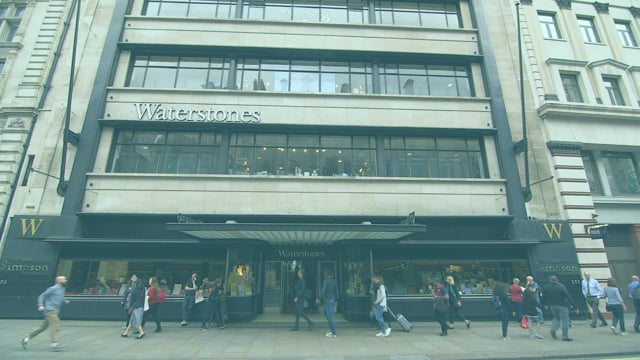 Waterstones - Customer Success Story (Suzie Robinson - Head of Internal and Customer Communication)