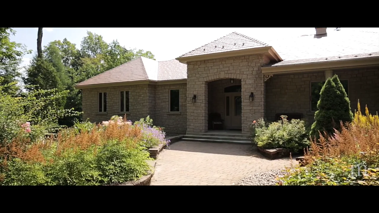 M Real Estate Presents 123 Rue du DomaineBrome, LacBrome on Vimeo
