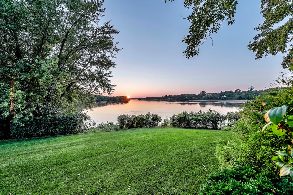 1001 W Hwy 33, Portage, WI 53901 on Vimeo