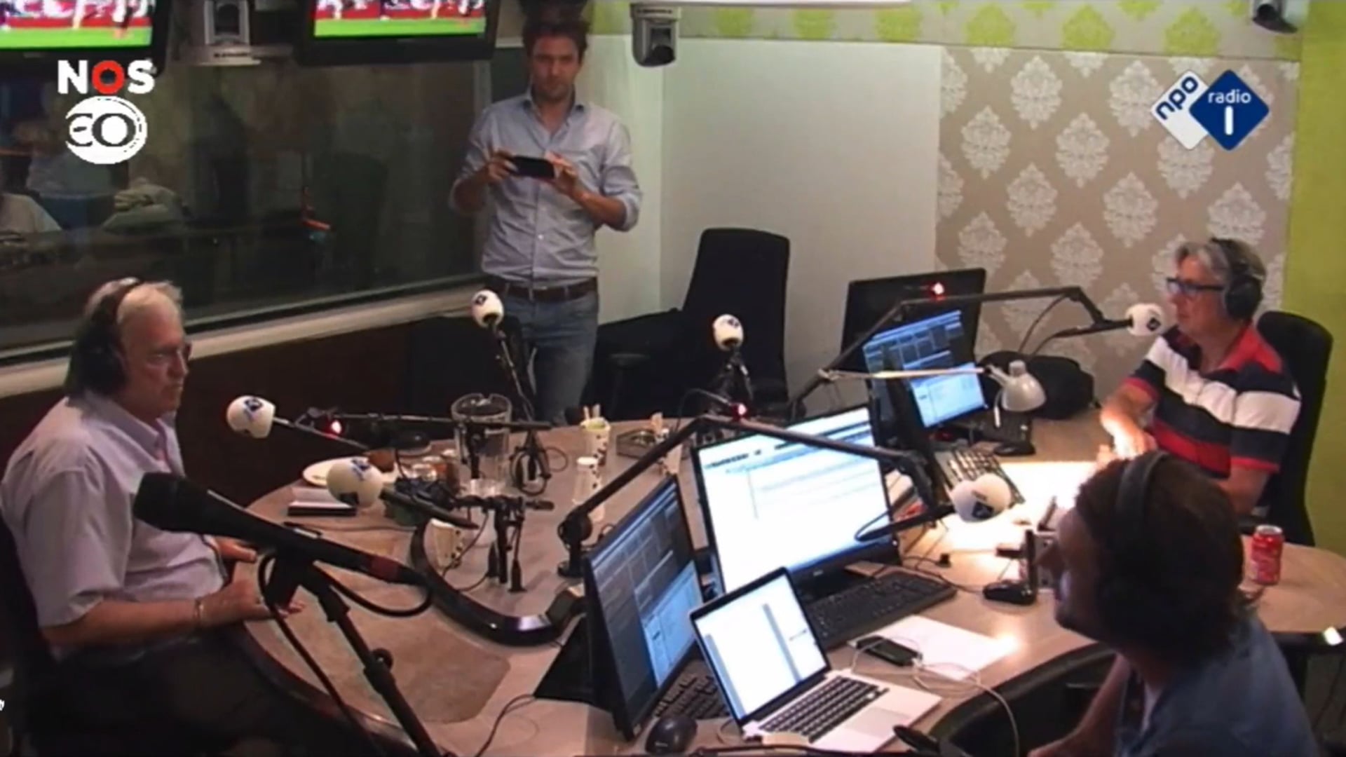 Renze begeleidt Lee Towers