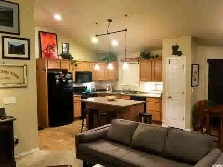 257 S MILLERS MILE RD on Vimeo