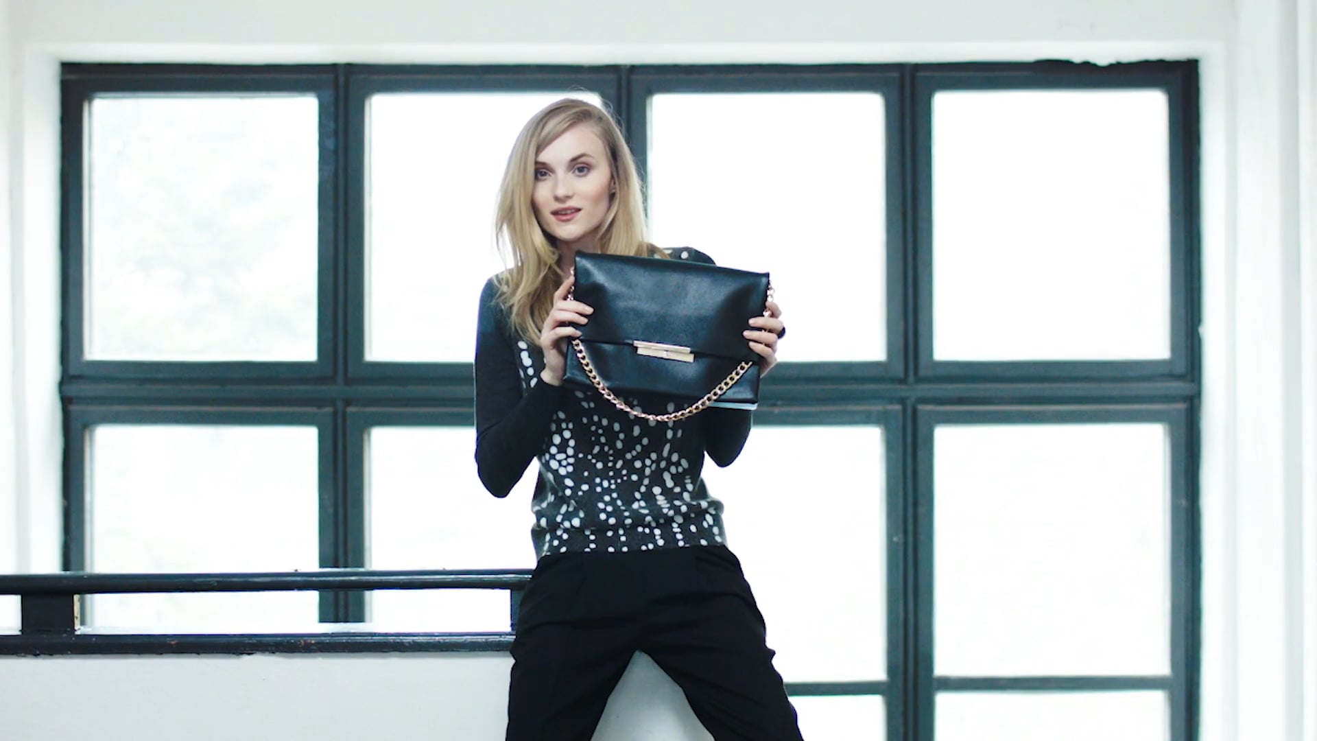 Monton - Life Is Short, Style It Well