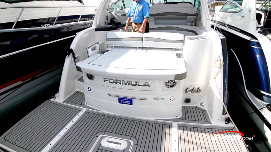 Formula 40 Performance Cruiser 17 Boattest