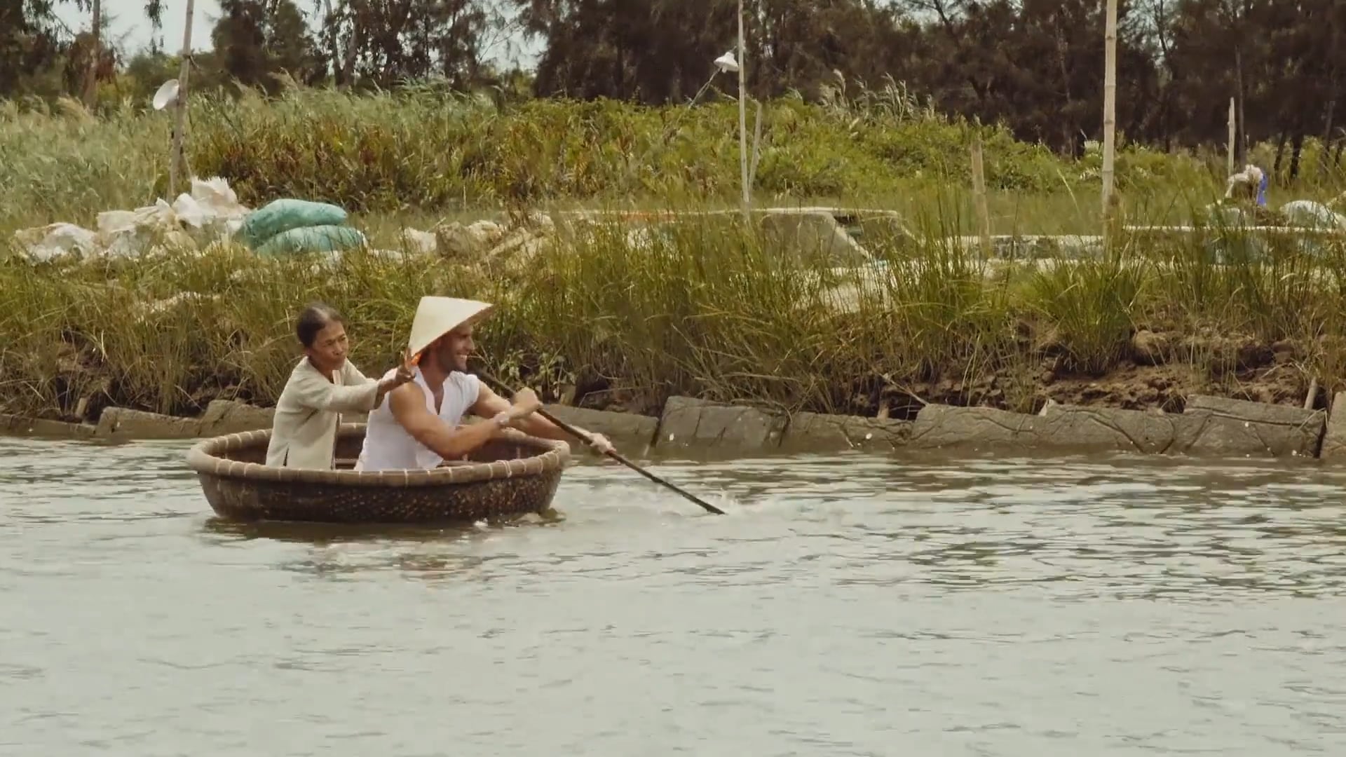 S02 EP02 Vietnam