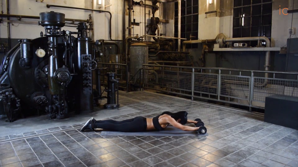 ABDOMINALES CON RODILLO O MANCUERNA