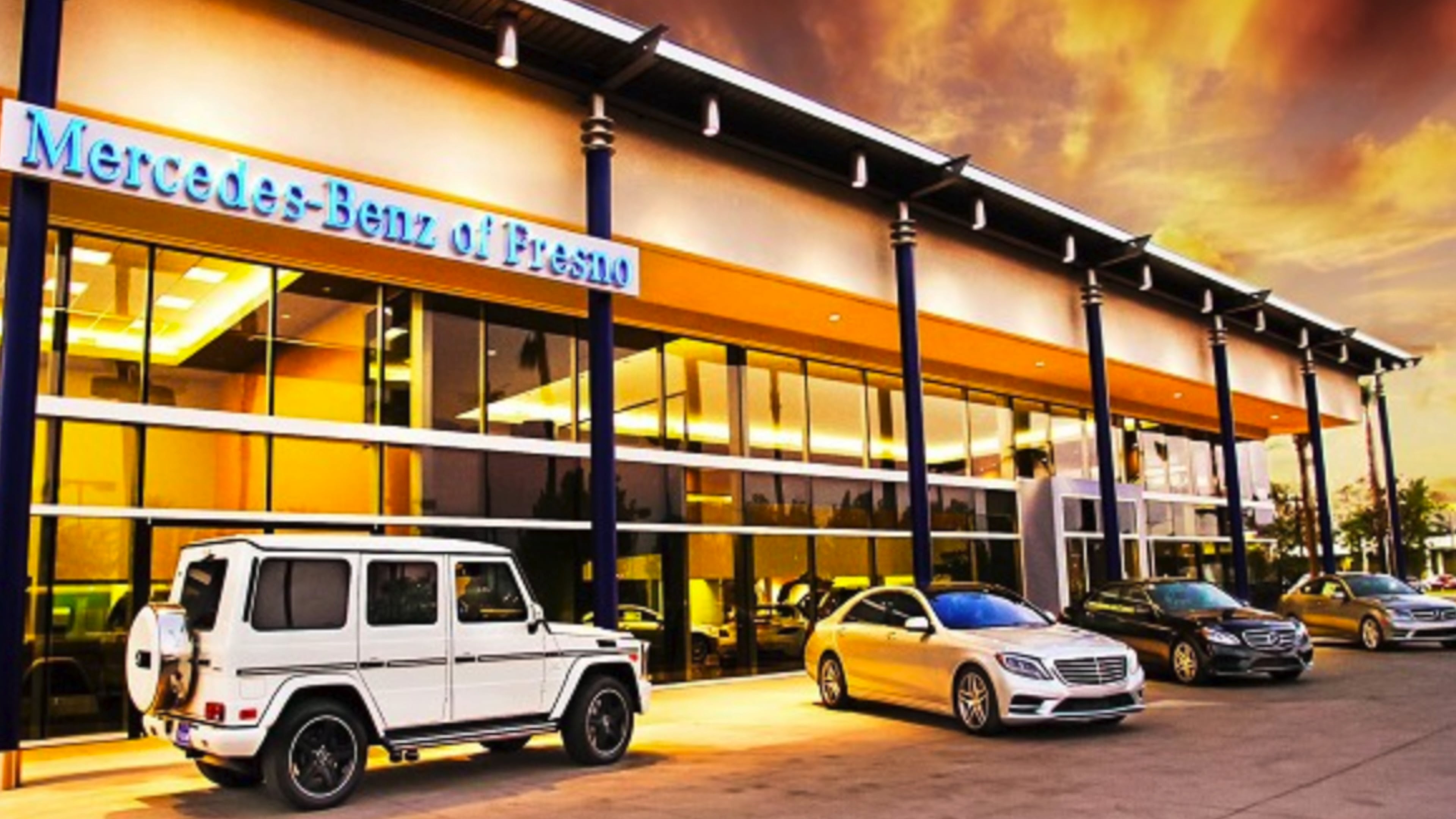 2017 Harvest Ball Live Auction Mercedes on Vimeo