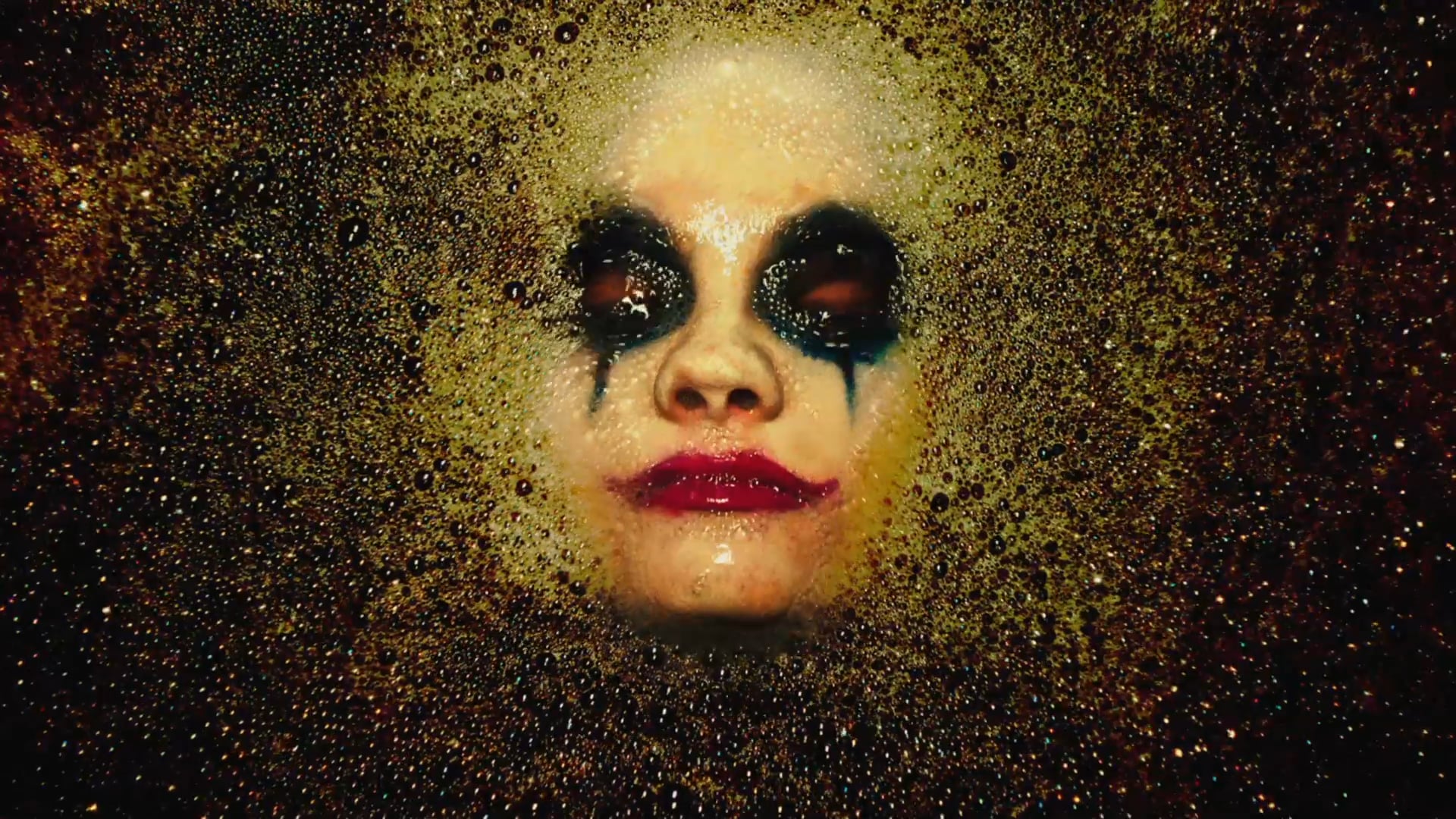 American Horror Story S7 - "Bubble Bath"