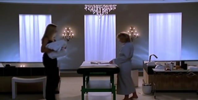  Nip Tuck - Saison 2 épisode 10 - Voix de Kelly Carlson 
