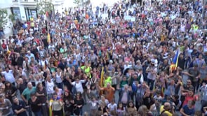 Un miler de persones a la plaça de l'ajuntament 3 Oct