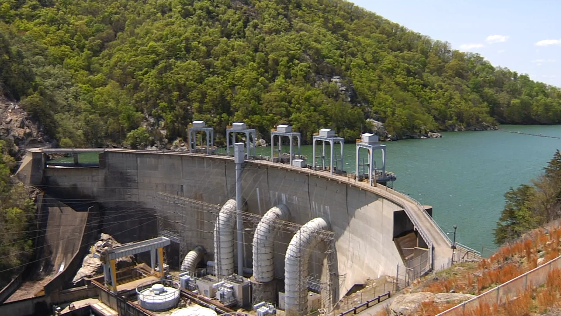 Smith Mountain Dam & Leesville Dam on Vimeo