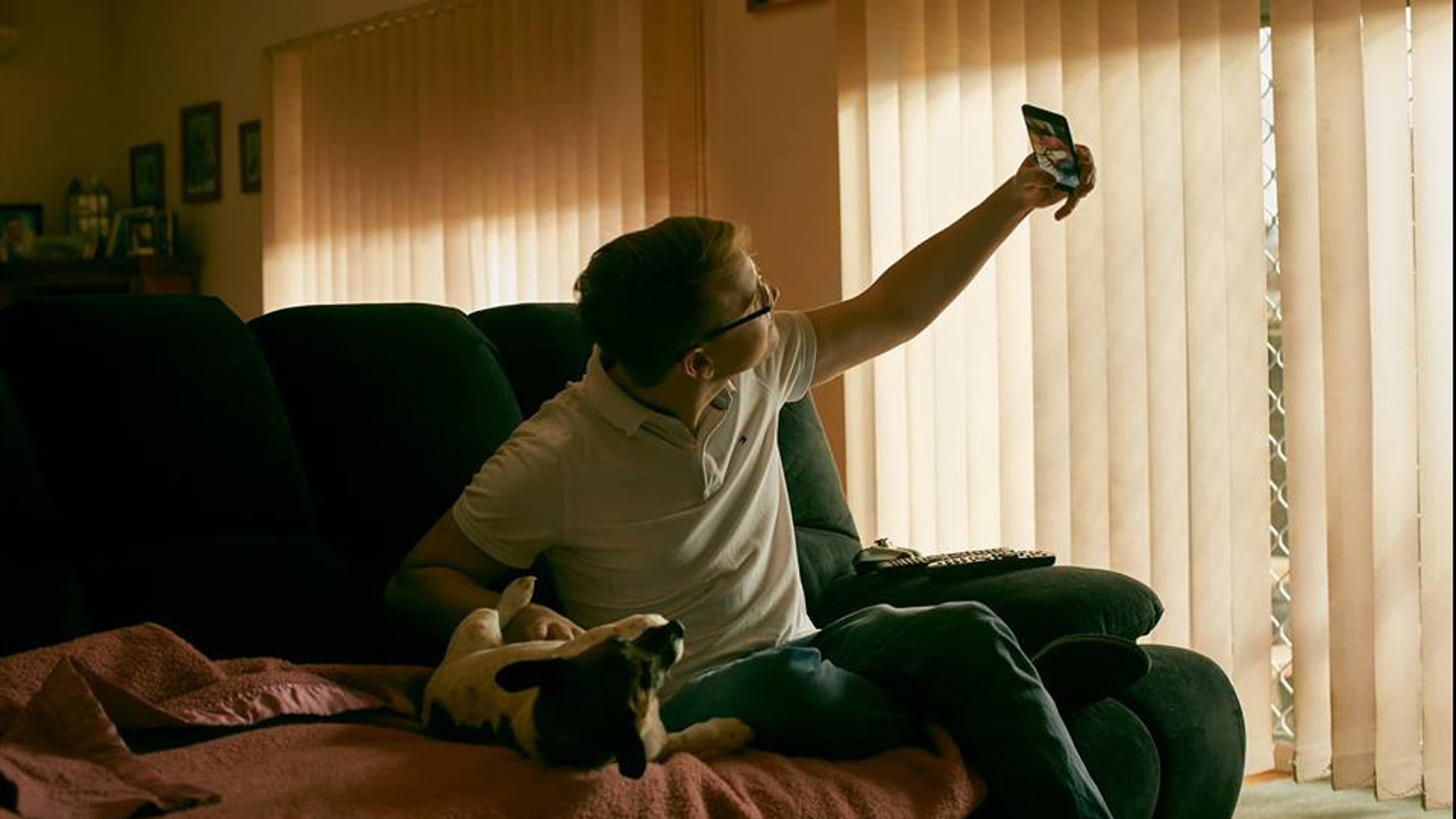 IT'S PEOPLE LIKE US - TRAILER