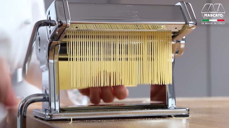 Marcato spaghetti - accessorio pasta per Atlas 150 on Vimeo