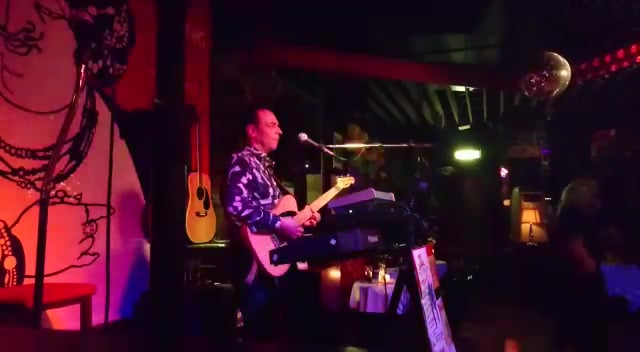 Johnny-D - Singer, guitar & keyboard player, Dj video preview